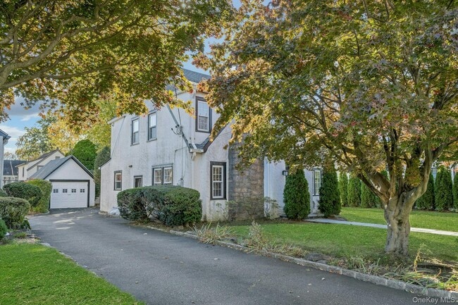 164 Nelson Rd in Scarsdale, NY - Building Photo - Building Photo