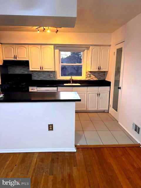 14401 Brandon Ct in Woodbridge, VA - Building Photo