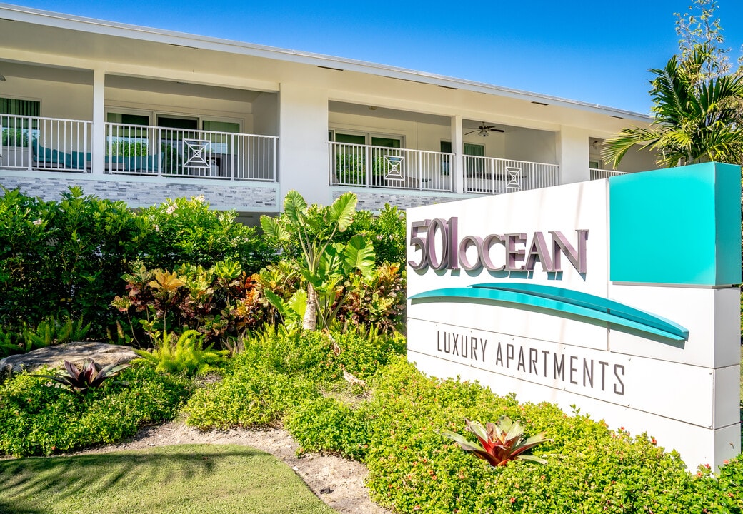 Ocean Villa Apartments in Boca Raton, FL - Foto de edificio