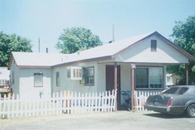 Camellia in Atwater, CA - Building Photo