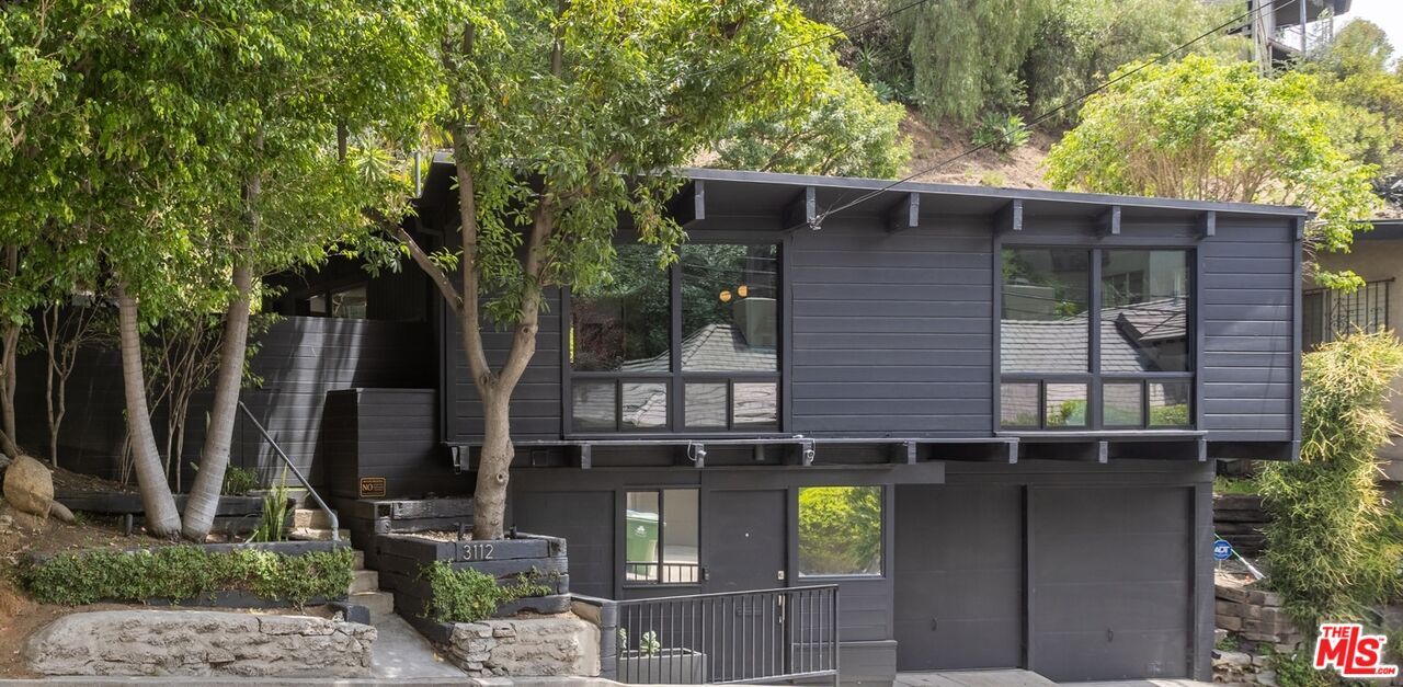 3112 Ledgewood Dr in Los Angeles, CA - Building Photo