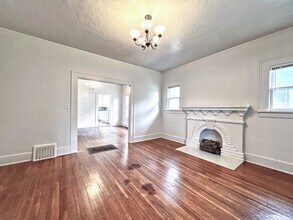 1418 South Elwood Avenue in Tulsa, OK - Foto de edificio - Building Photo