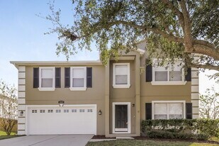 1915 Crestridge Dr in Clermont, FL - Building Photo