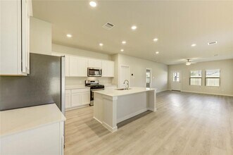 21526 George Wayne Wy in Spring, TX - Building Photo - Building Photo