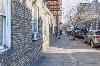 1036 Manor Ave in Bronx, NY - Building Photo - Building Photo