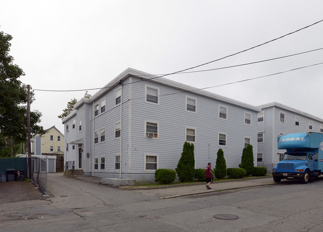 14 Adams St in New Bedford, MA - Foto de edificio - Building Photo