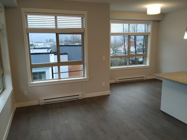 45562 Airport Rd in Chilliwack, BC - Building Photo - Building Photo