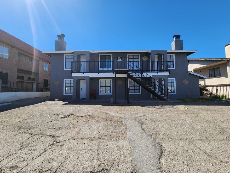 6975 Dunsbach Way in Las Vegas, NV - Building Photo