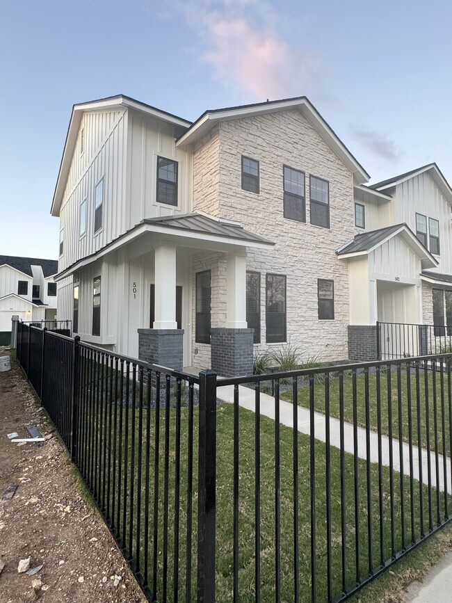 property at 5811 S 31st St