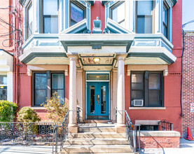 1302 Park Ave in Hoboken, NJ - Building Photo - Building Photo