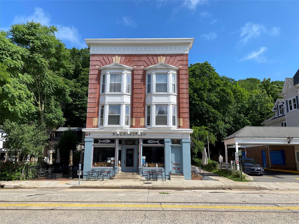 155 Main St in Northport, NY - Building Photo