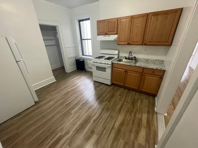 53 Union Ave, Unit 404