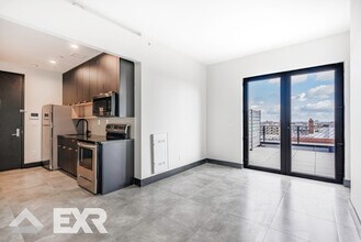 1169 Hoe Ave-Unit -7J in Bronx, NY - Foto de edificio - Building Photo