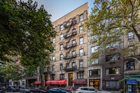 242 E 77th St in New York, NY - Building Photo - Primary Photo