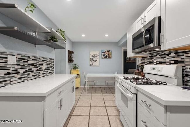 property at 8216 N 9th St