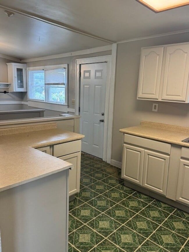 Westside Two Bedroom in Indianapolis, IN - Building Photo - Building Photo