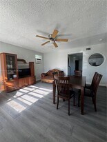 7802 NW 8th Ave in Miami, FL - Building Photo