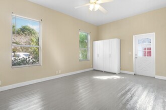 704 Grape Ave in St. Cloud, FL - Building Photo - Building Photo