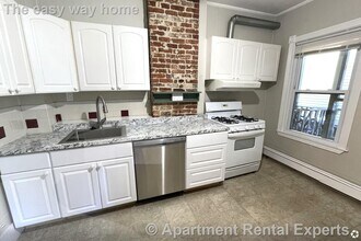 210 River St in Cambridge, MA - Foto de edificio - Building Photo