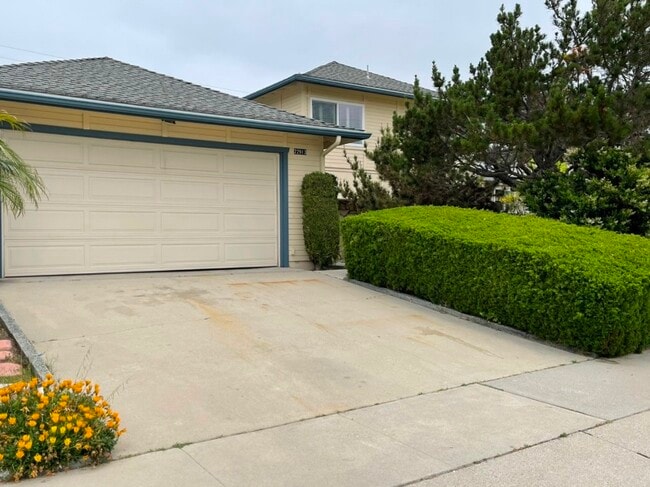 22913 Juniper Ave in Torrance, CA - Foto de edificio - Building Photo