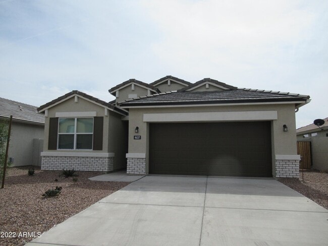 property at 4637 W Lemon Ave