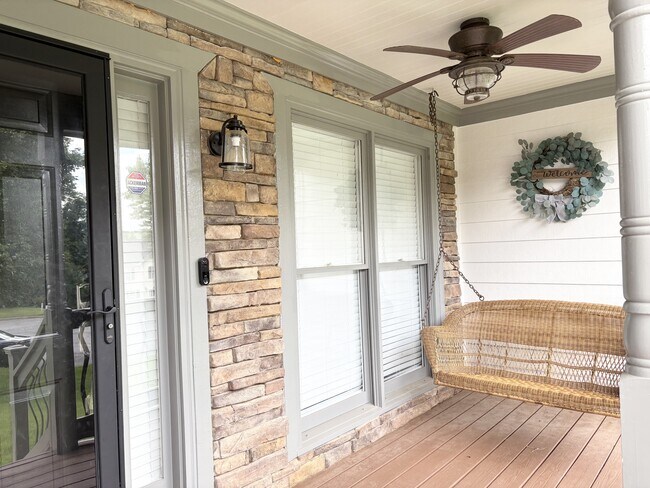 501 Hearthstone Ridge in Woodstock, GA - Building Photo - Building Photo