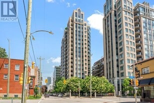 235 Kent St in Ottawa, ON - Building Photo