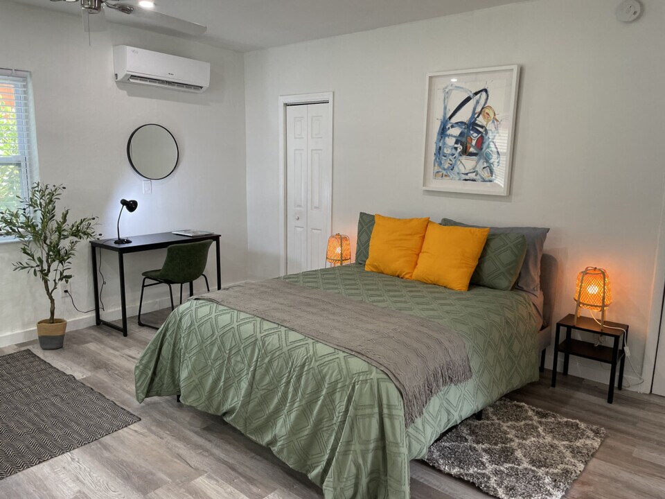 520 NW 11th Ave in Miami, FL - Building Photo