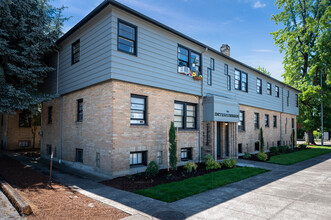 The Interurban in Salem, OR - Building Photo - Building Photo