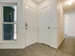 2411 Bayberry Ln in Euless, TX - Building Photo - Building Photo