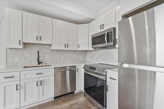 6211 Woodbine Ave in Philadelphia, PA - Building Photo - Building Photo