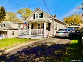 75 St Charles Ave in Stamford, CT - Building Photo