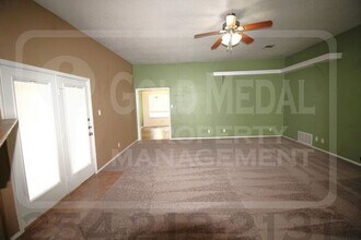 4302 Hank Dr in Killeen, TX - Building Photo - Building Photo