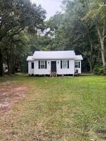 3124 Club House Rd in Mobile, AL - Building Photo