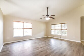 2856 Snowy Owl Ct in Lake Mary, FL - Foto de edificio - Building Photo