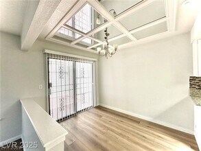 2112 Venus Ave in North Las Vegas, NV - Building Photo - Building Photo