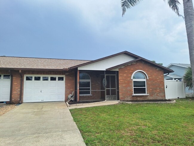 property at 404 Sandpiper Ct