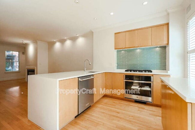 property at 29 E Springfield St