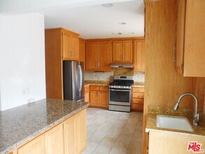 12566 Woodbine St in Los Angeles, CA - Building Photo - Building Photo