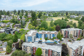 Magnolia Ridge in Seattle, WA - Building Photo - Building Photo