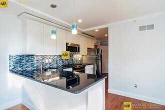 230 Maverick St, Unit 108-3 in Boston, MA - Foto de edificio - Building Photo