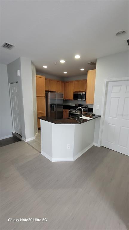 2460 Grand Central Pkwy in Orlando, FL - Building Photo - Building Photo