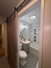 319 Jullien Dr in Orcutt, CA - Foto de edificio - Building Photo