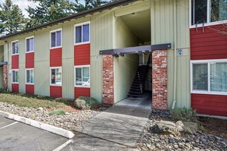 Beverly Grove Apartments in Portland, OR - Foto de edificio - Building Photo