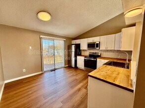 4463 E 122nd Ct in Thornton, CO - Building Photo - Building Photo