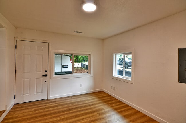 22705 58th Ave W in Mountlake Terrace, WA - Building Photo - Building Photo