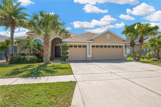 1833 Mira Lago Cir in Ruskin, FL - Foto de edificio - Building Photo