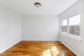 Larchmont Manor in Union Township, NJ - Foto de edificio - Building Photo