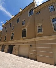 2203 Soho Bay Ct in Tampa, FL - Building Photo - Building Photo