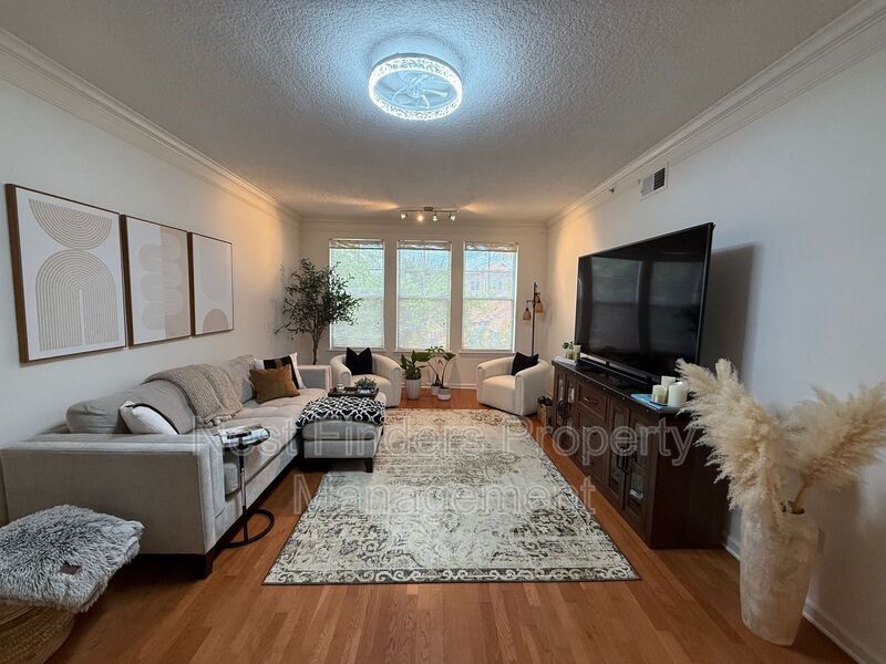 10435 Mid Town Pkwy in Jacksonville, FL - Building Photo
